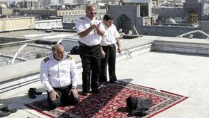 EmergencyPersonelNamaz_small.jpg