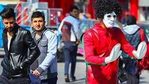 shakhsiathayeTeraffic_Isfahan_small.jpg