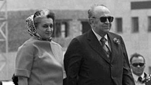 hoveyda_indiragandi_small.jpg