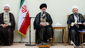 khamenehei_Larijani_Montazeri.jpg