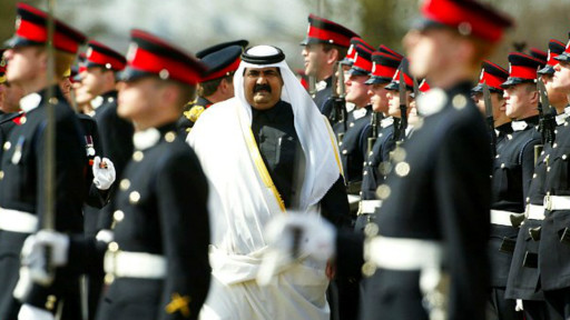 140826152754_hamad_bin_khalifa_al-thani_the_emir_of_qatar_until_2013_inspects_soldiers_at_sandhurst_in_2004_512x288_none_nocredit.jpg