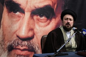 khomeini-hasan2552.jpg