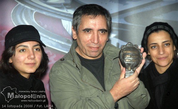 makhmalbaf-100th-award.jpg