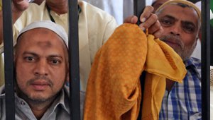 fridayPrayIndia_021718.jpg