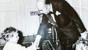 hoveyda_071118.jpg