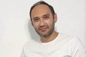 mousavi.jpg