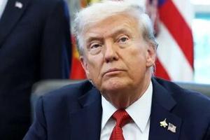 trumpirsanc.jpg