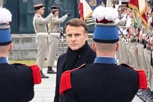 macron.jpg